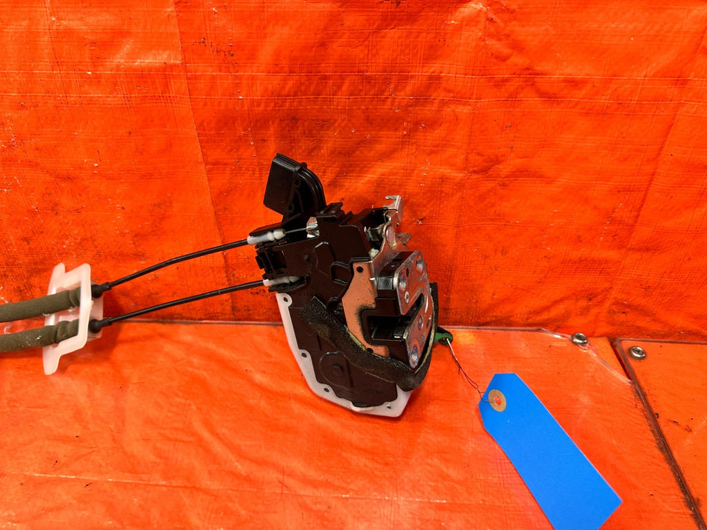 08 15 INFINITI G37 COUPE   DRIVER LEFT DOOR LOCK ACTUATOR LATCH   OEM #3104