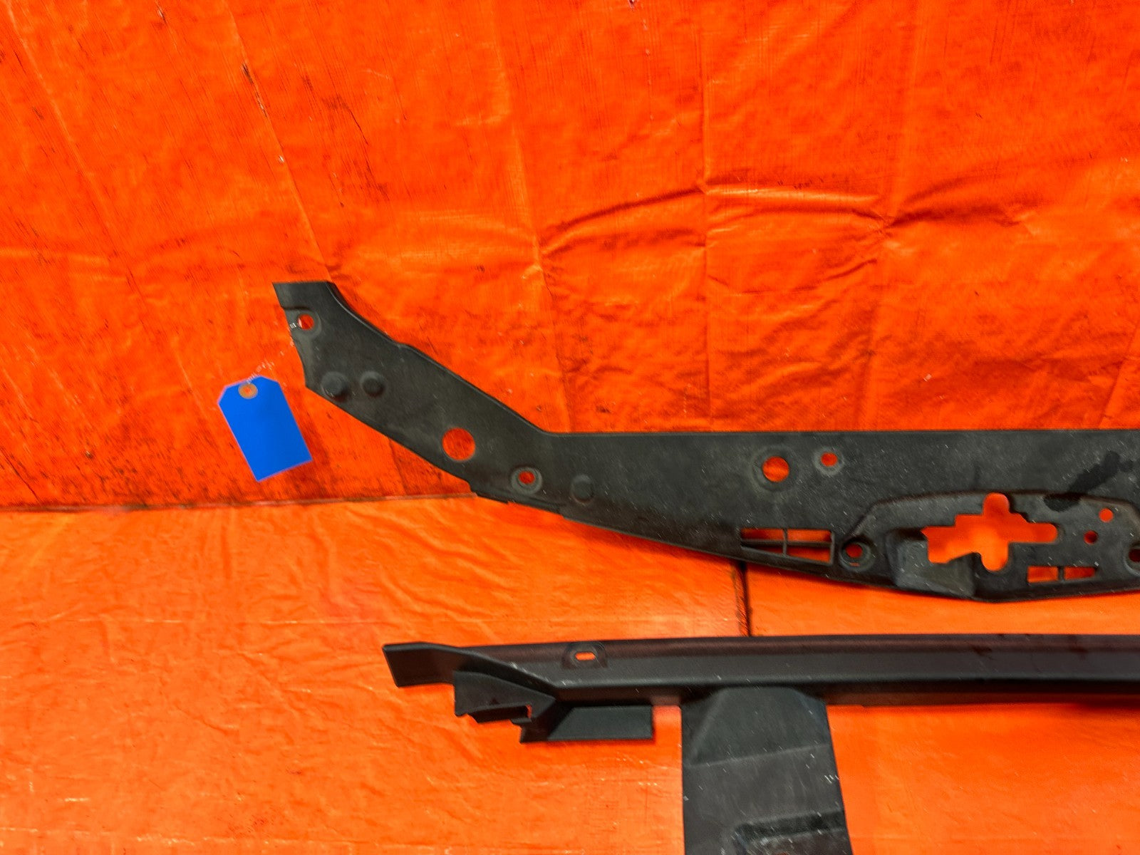 09 14 ACURA TSX   FENDER TRIM SET   LEFT RIGHT RADIATOR SUPPORT PLASTICS OEM 3219