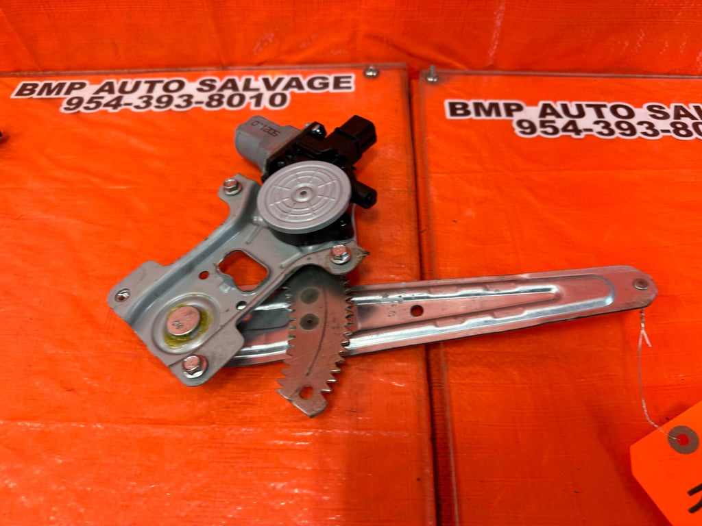15 21 SUBARU WRX & STI PASSENGER RIGHT REAR   WINDOW REGULATOR W/ MOTOR OEM #1806