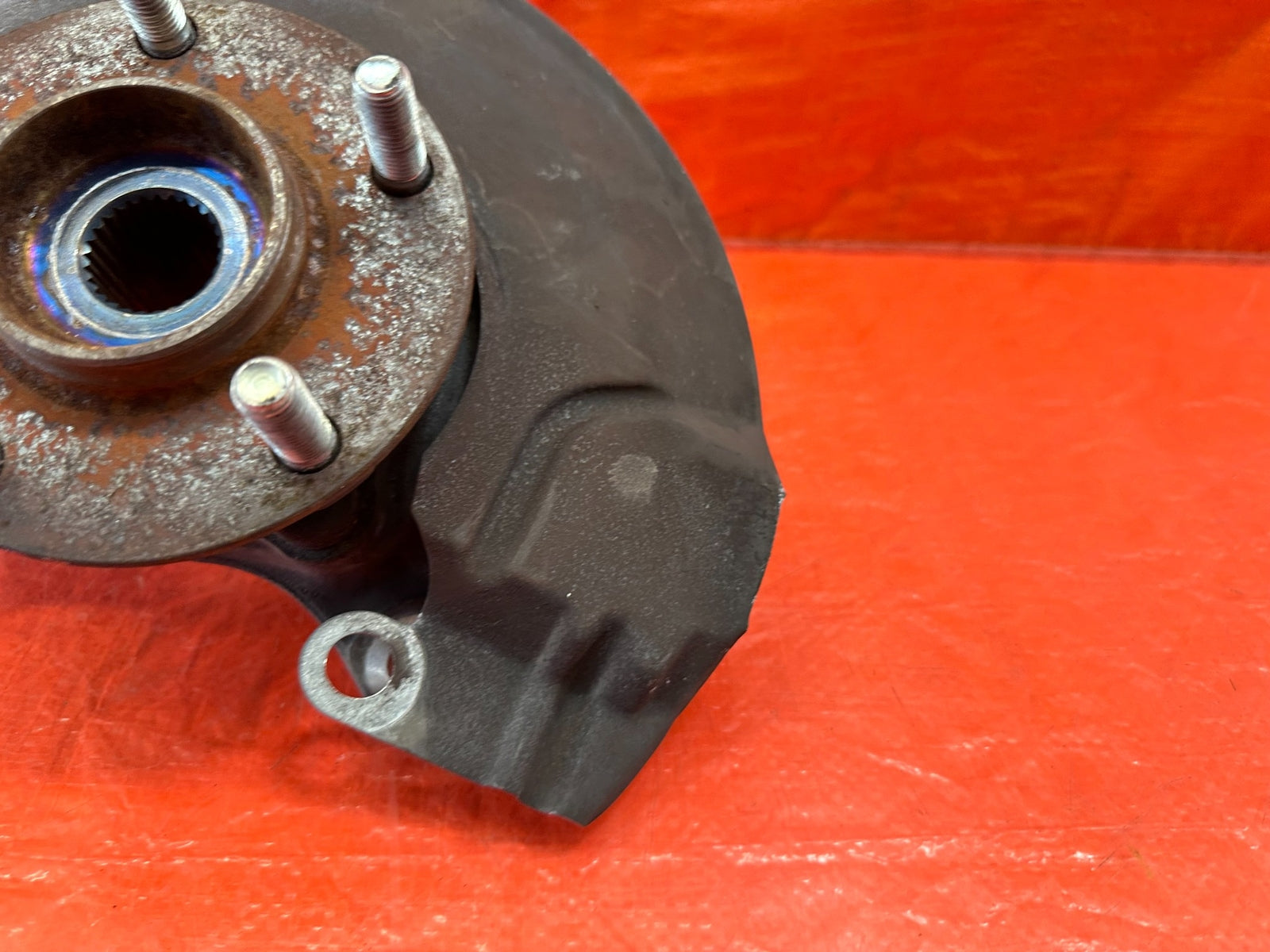08 15 LANCER EVOLUTION X EVO 10   DRIVER LEFT FRONT SPINDLE KNUCKLE HUB OEM 2065