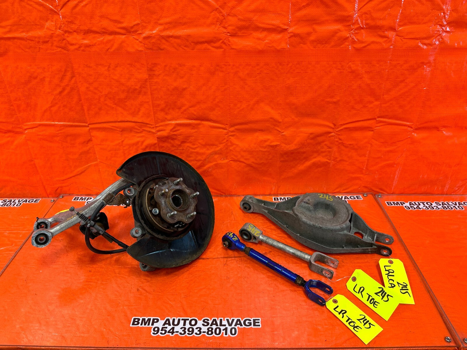 08 15 INFINITI G37 & Q60   DRIVER LEFT REAR SPINDLE KNUCKLE W/ CONTROL ARMS #2450