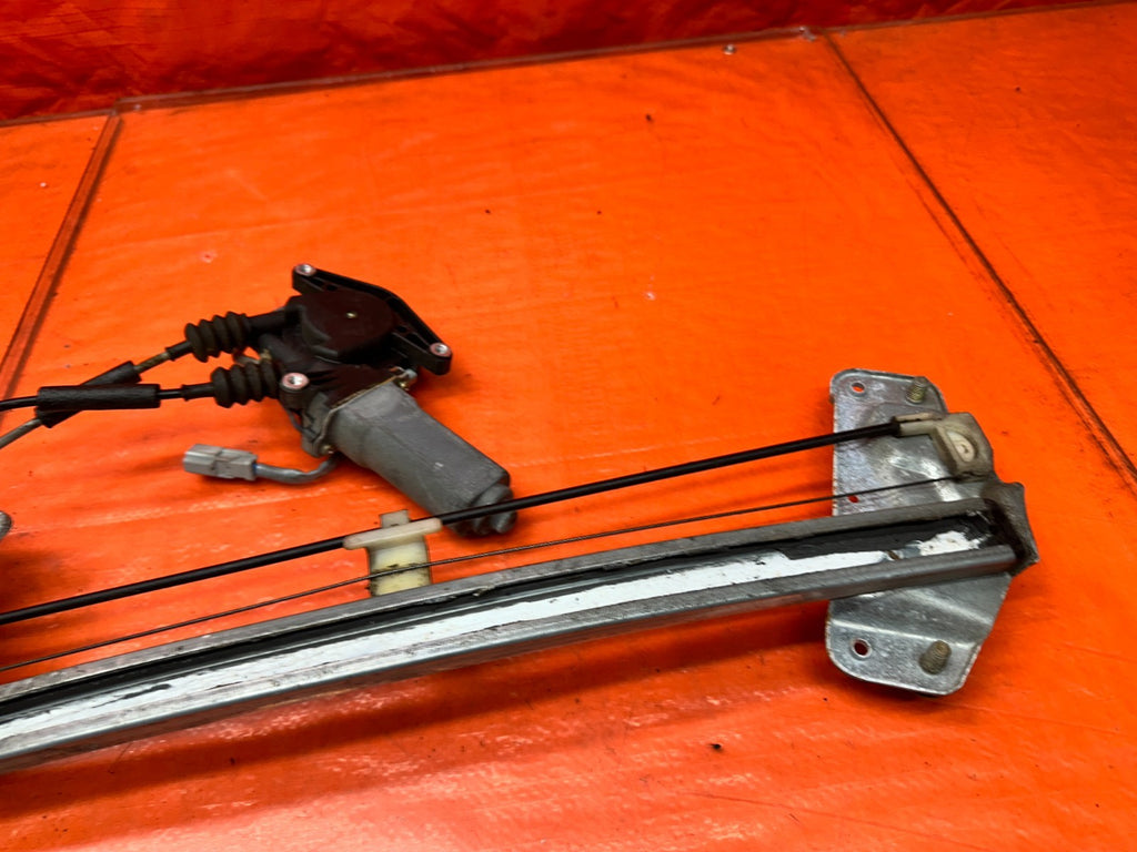 94-01 ACURA INTEGRA 4D RIGHT FRONT PASSENGER WINDOW REGULATOR MOTOR OEM #3413