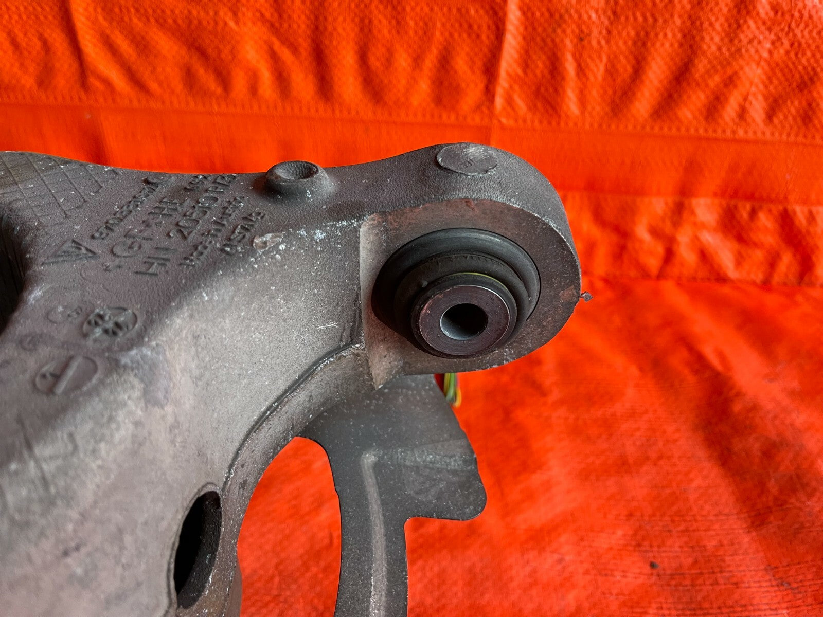 14 16 PORSCHE   PANAMERA 4 MODEL   AWD   RIGHT REAR SPINDLE KNUCKLE HUB OEM #659