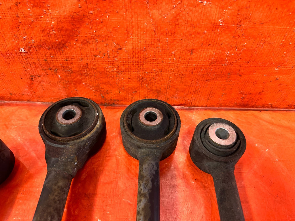 04 08 ACURA TSX PASSENGER RIGHT REAR LOWER CONTROL ARM SET OF 5   ALL ARMS #3041