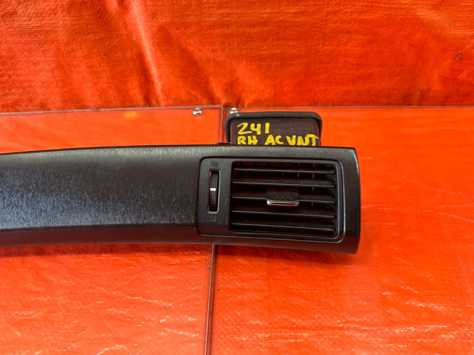 13 15 HONDA ACCORD SEDAN EX EXL PASSENGER RIGHT AC AIR CONDITIONING VENT OEM 2412