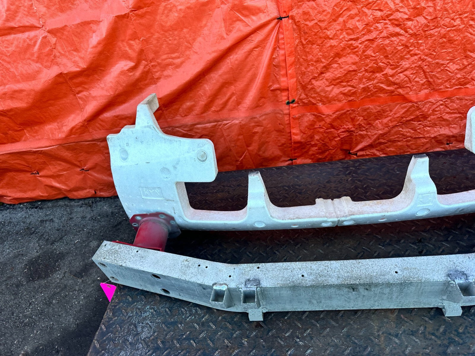 09 15 INFINITI G37 CONVERTIBLE   REAR CRASH BAR BEAM & ENERGY ABSORBER7