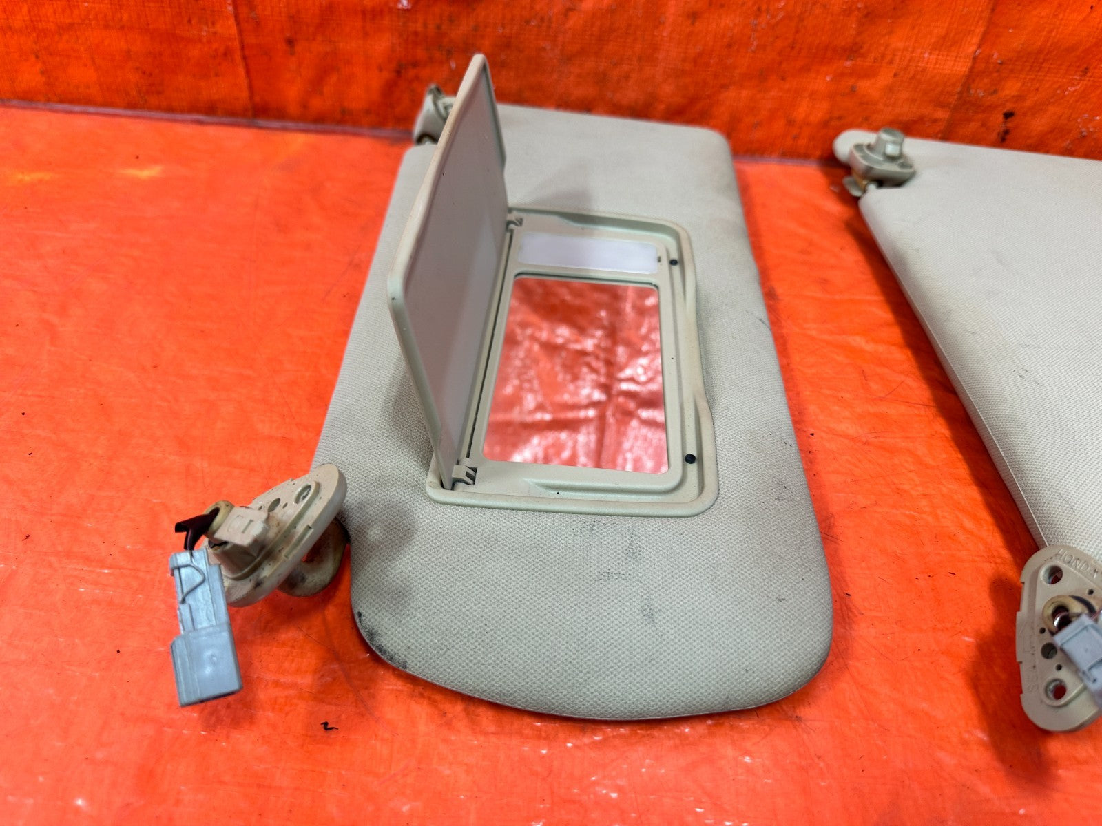04 05 ACURA TSX   LEFT AND RIGHT SUN VISORS PAIR SET   OEM FACTORY OE #3044