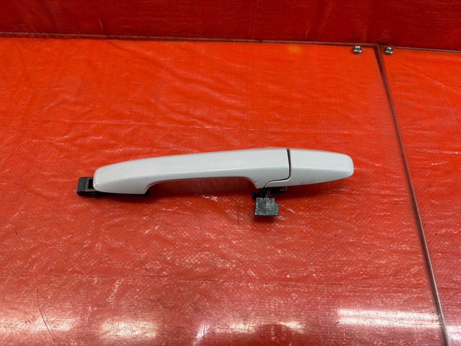 06 11 HONDA CIVIC SEDAN PASSENGER RIGHT REAR EXTERIOR DOOR HANDLE WHITE  #2200