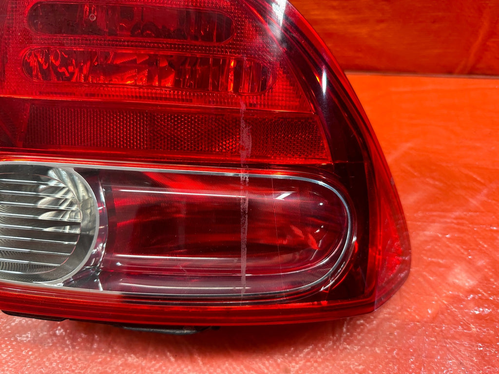 06 08 HONDA CIVIC 4D SEDAN   PASSENGER RIGHT   OUTER TAIL LIGHT LAMP   OEM #2036