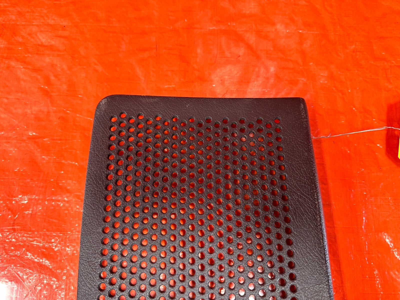 88 91 HONDA CRX   PASSENGER RIGHT DOOR PANEL SPEAKER COVER TRIM PLASTIC OEM 2772