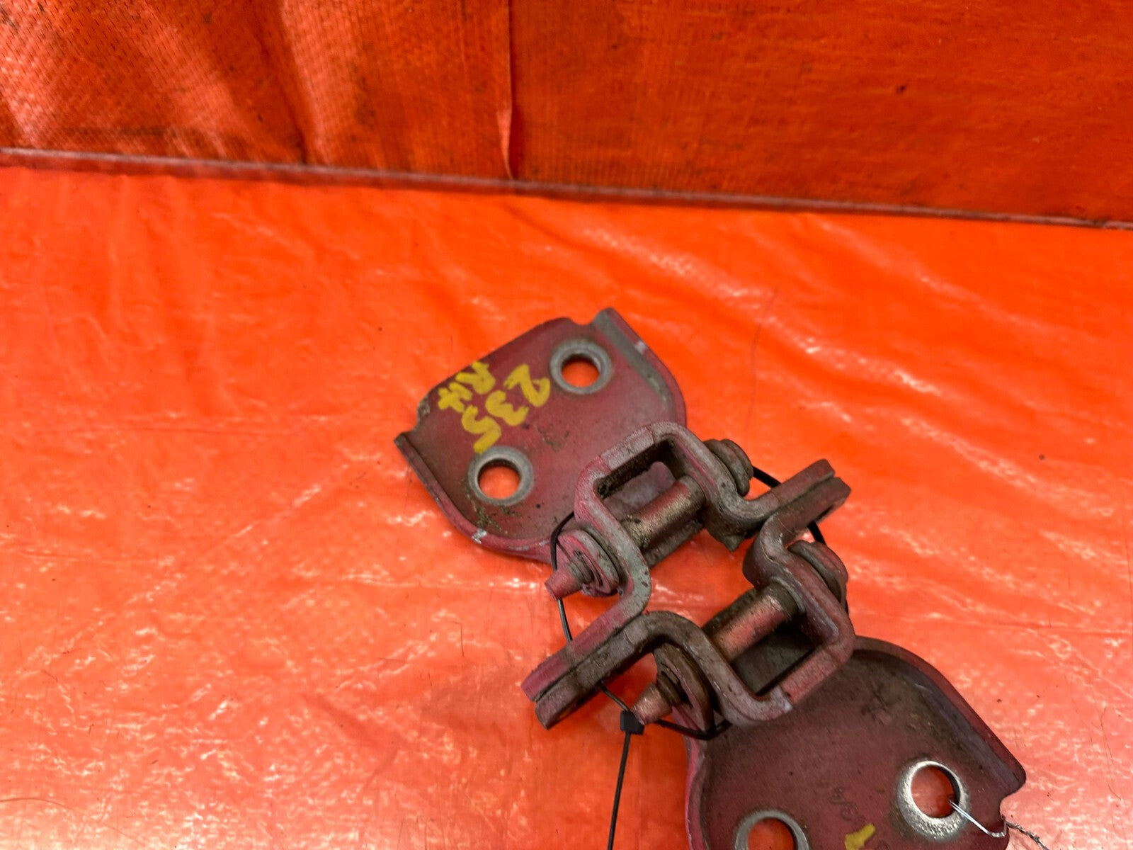 88 00 HONDA CIVIC FRONT LEFT OR RIGHT DOOR HINGE SET / UPPER + LOWER OEM #2354