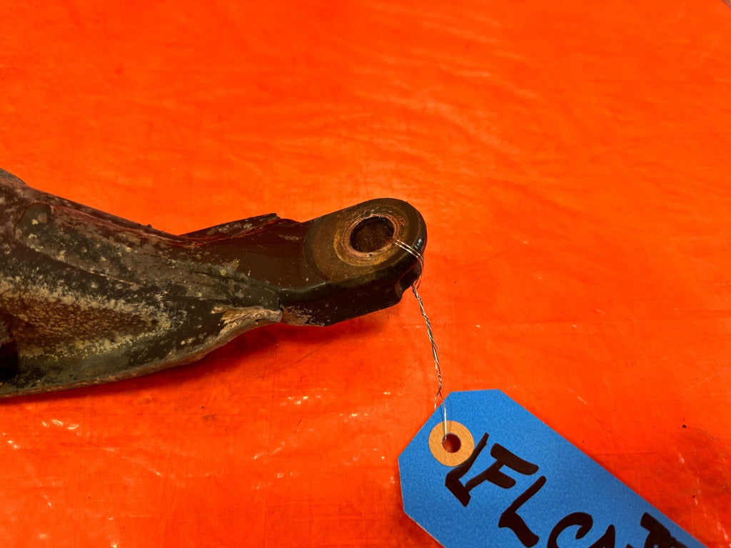 97 01 HONDA CR V CRV   CONTROL ARM   FRONT LOWER DRIVER LEFT SIDE   OEM #3011
