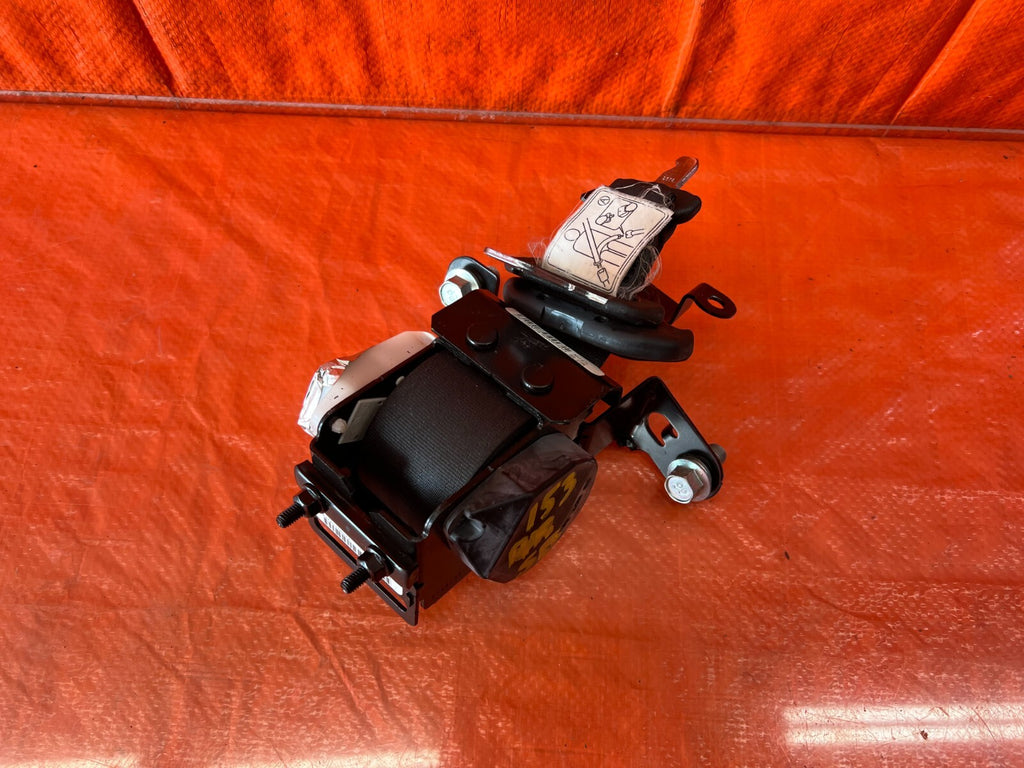 13 18 ACURA RDX BASE   REAR SEAT BELT   CENTER MIDDLE   BLACK COLOR   OEM #1537
