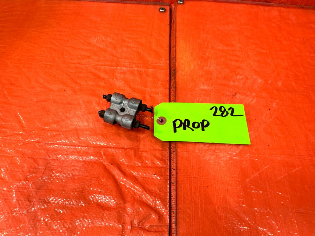 06 11 HONDA CIVIC SI 2.0L K20Z3   BRAKE PROPORTIONING VALVE PROP VALVE   OEM 2820