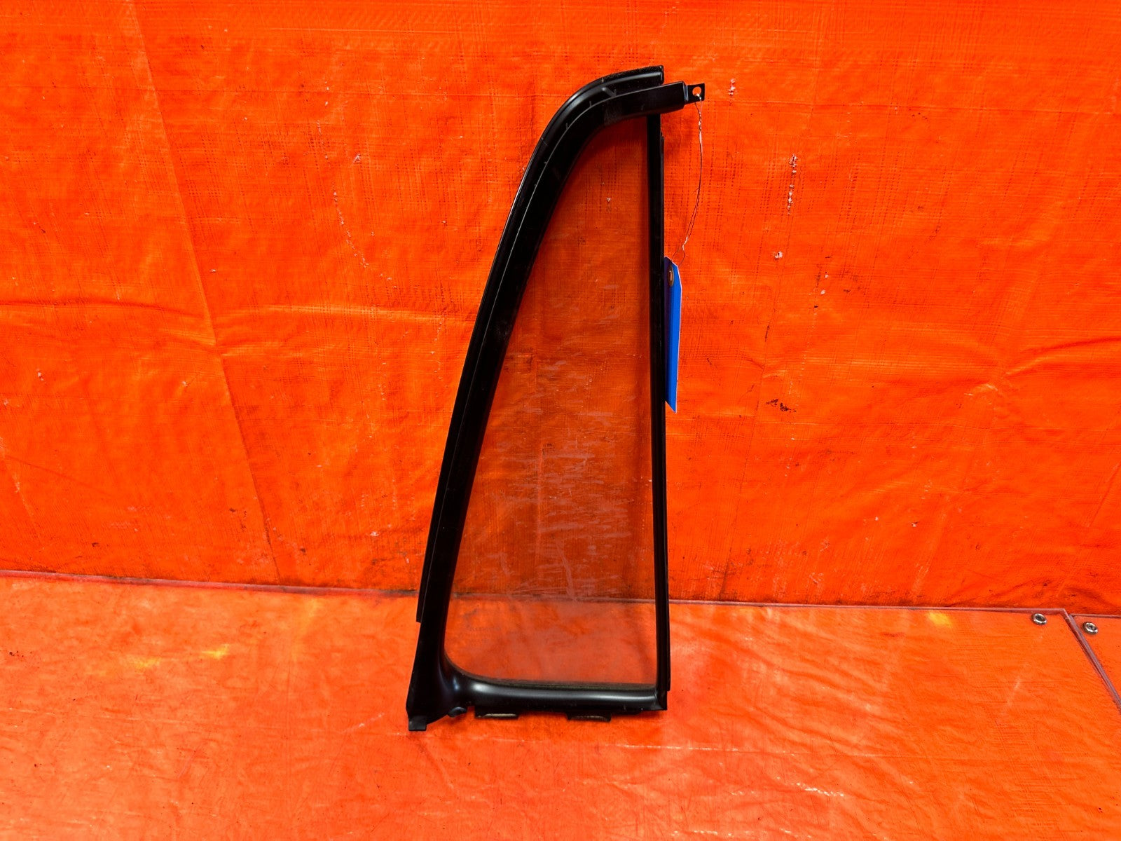 97 01 HONDA CR V CRV   DRIVER LEFT REAR   DOOR VENT GLASS   OEM FACTORY #3011