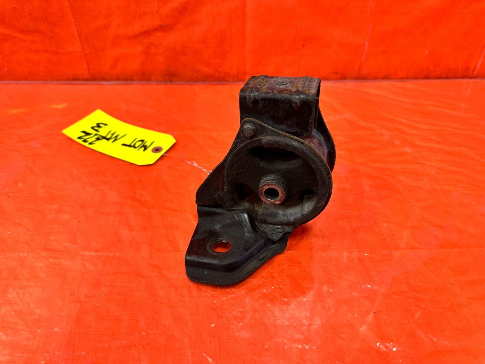 93 97 HONDA DEL SOL   92 95 CIVIC   UPPER MANUAL TRANSMISSION MOUNT OEM #2722