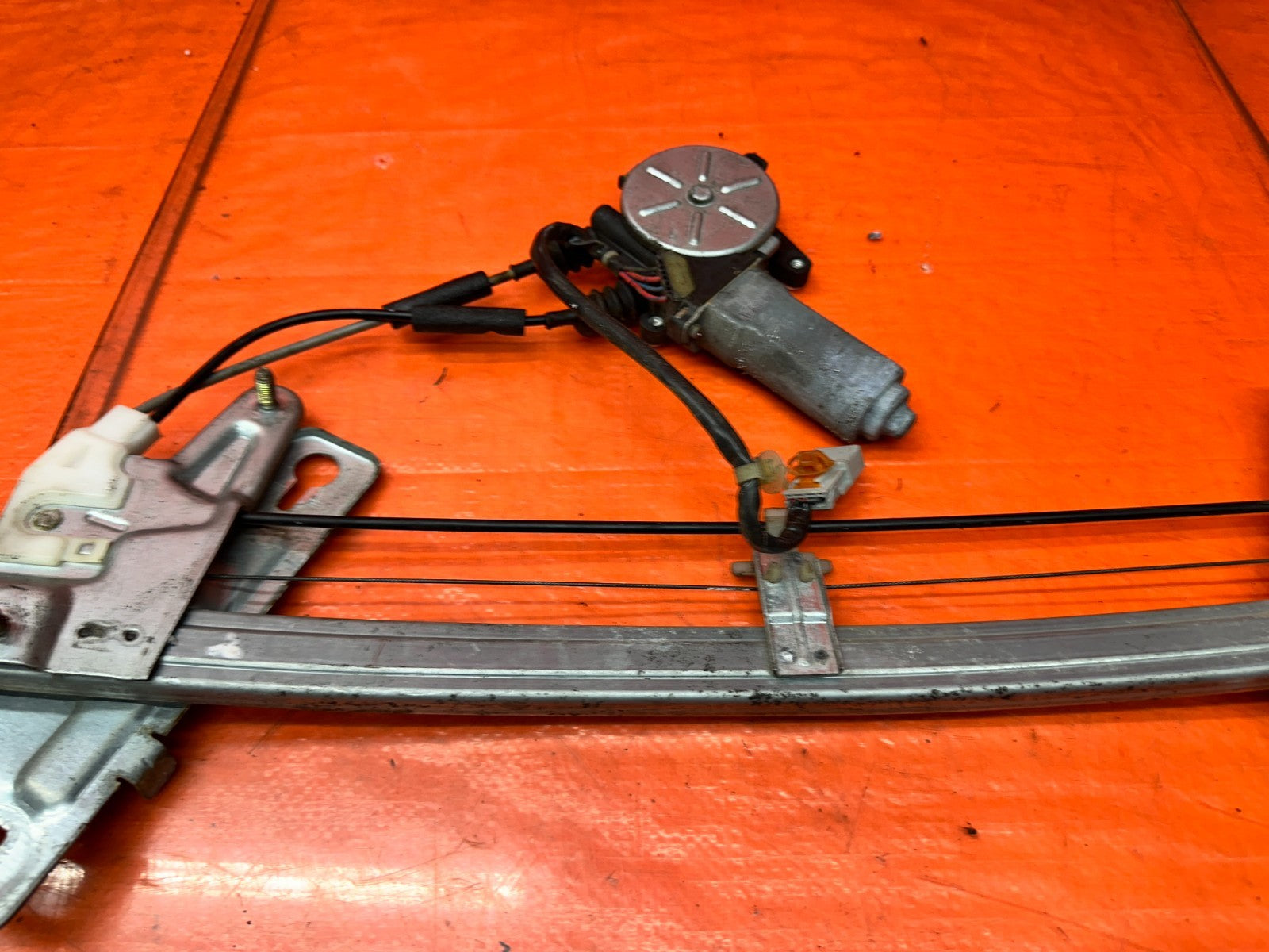 94-01 ACURA INTEGRA 4D 1.8L LEFT FRONT DRIVER WINDOW REGULATOR MOTOR OEM #3419