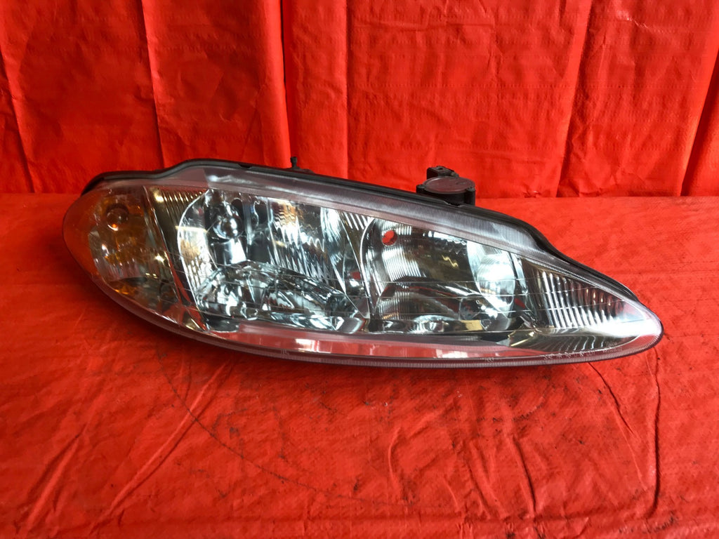 OEM 2001 01 DODGE INTREPID PASSENGER RIGHT HEADLIGHT HEADLAMP R RH0