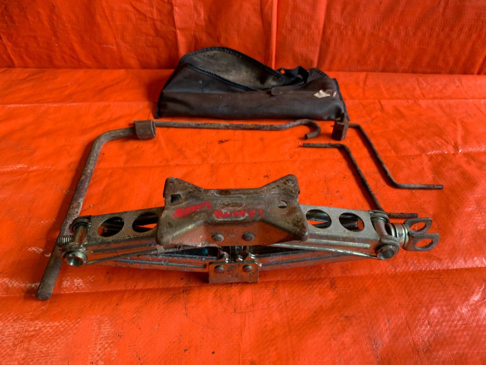 OEM 2003 03 ACURA RSX TYPE S   COMPLETE SPARE TIRE TOOL KIT8