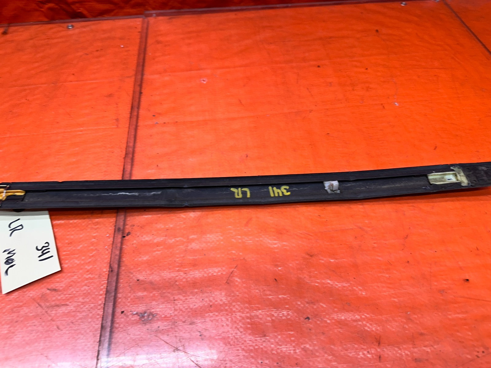 94-01 ACURA INTEGRA 4D 1.8L LEFT REAR LR DOOR TRIM MOLDING DRIVER OEM #34111