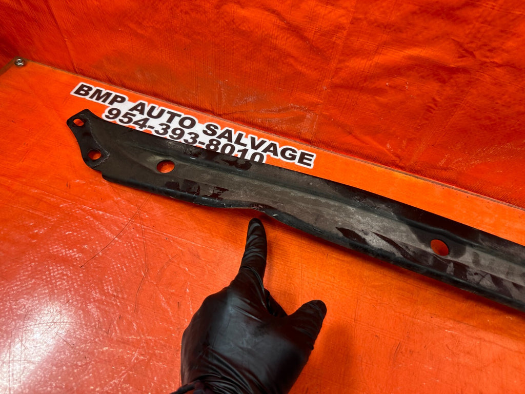 02 10 LEXUS SC430   RIGHT SUBFRAME BRACE EXTENSION ROD BRACKET   OEM #2617