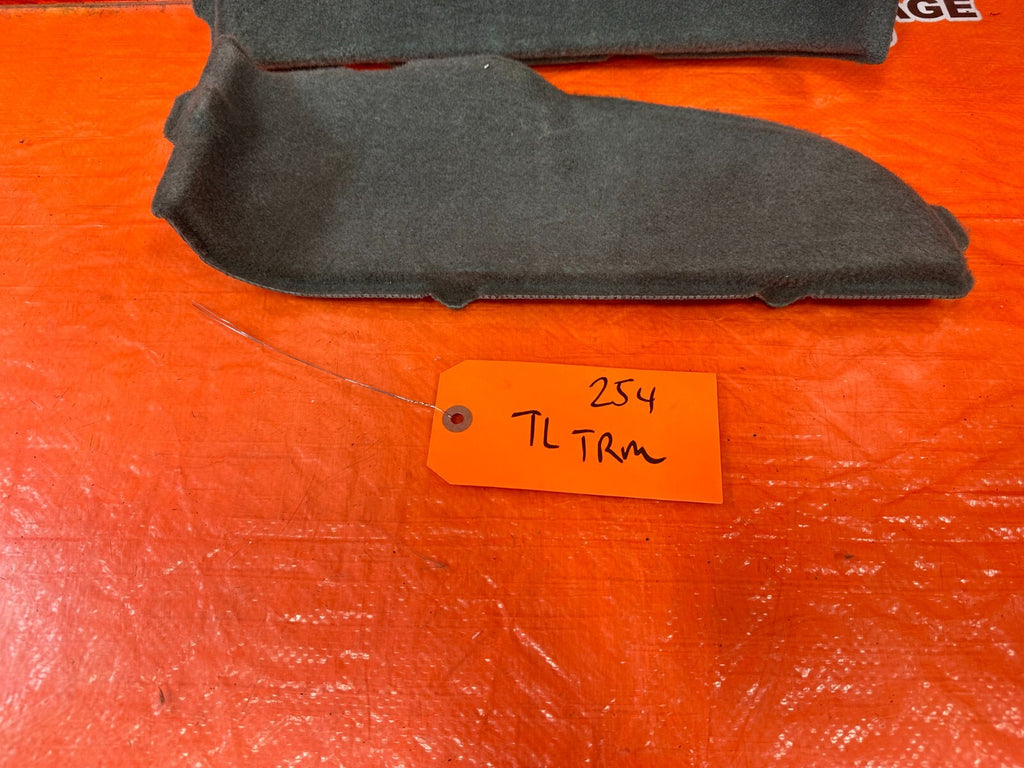 02 06 ACURA RSX   PASSENGER RIGHT TAIL LIGHT LAMP BULB COVER TRIM TAN   OEM #2544