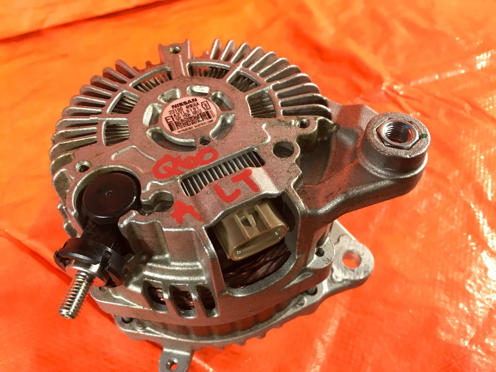 OEM 2017 17 INFINITI Q60 AWD 3.0L TT   VR30DDTT ALTERNATOR4