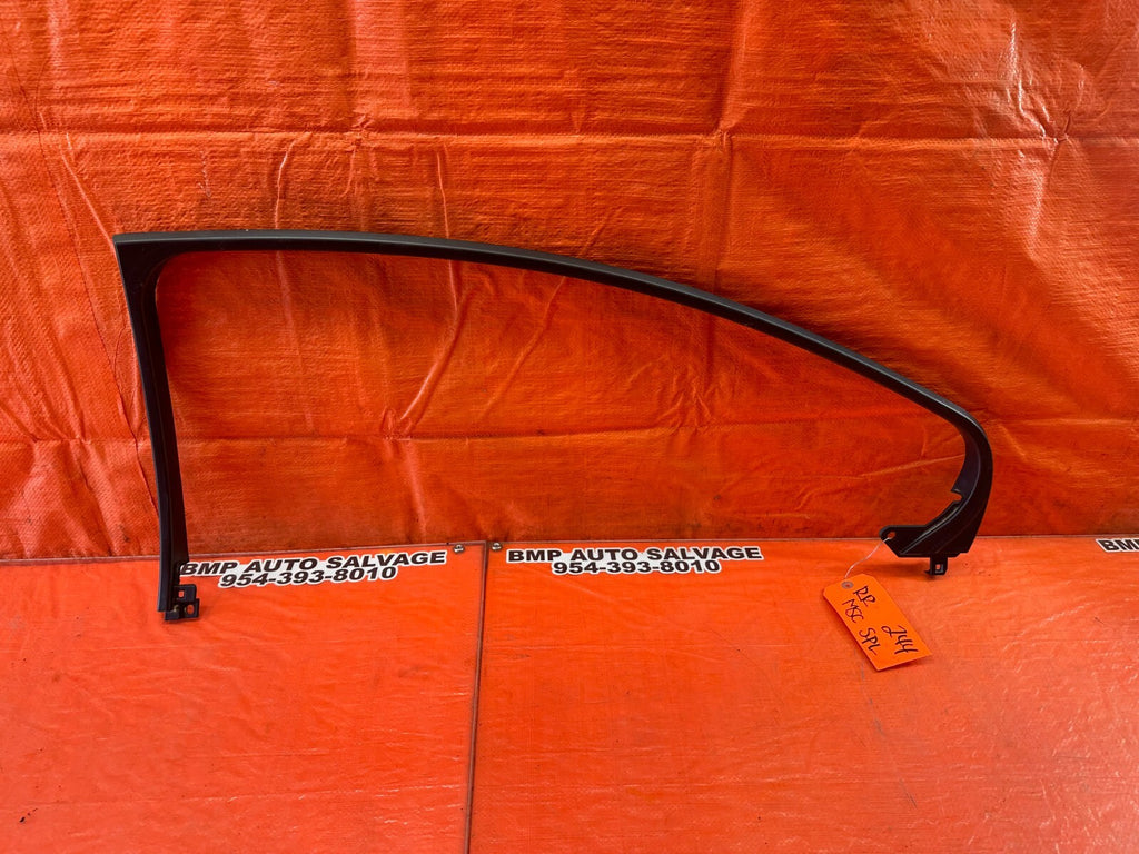 07 09 LEXUS ES350   PASSENGER RIGHT REAR   INTERIOR DOOR WINDOW TRIM   OEM #2440