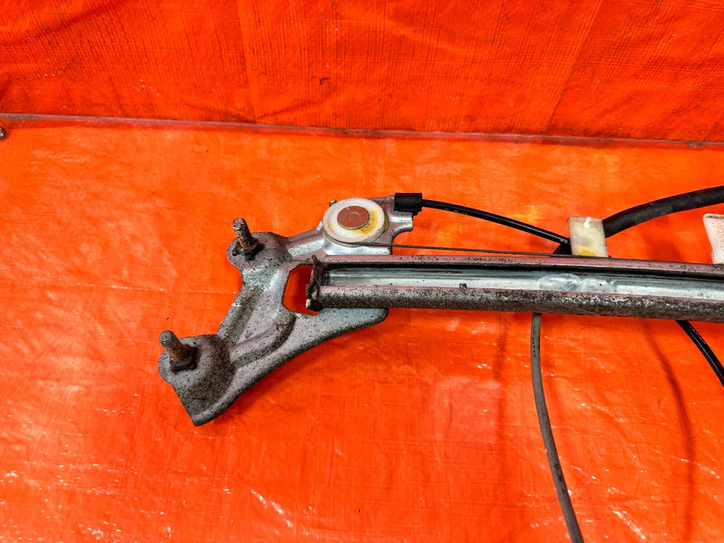 02 10 LEXUS SC430   PASSENGER RIGHT WINDOW REGULATOR   OEM FACTORY #2886
