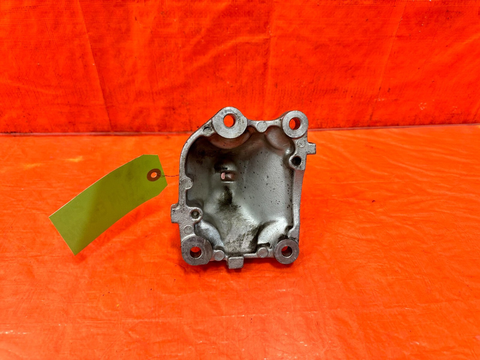 00 09 HONDA S2000   PASSENGER RIGHT   ALUMINUM ENGINE MOUNT BRACKET   OEM #2903