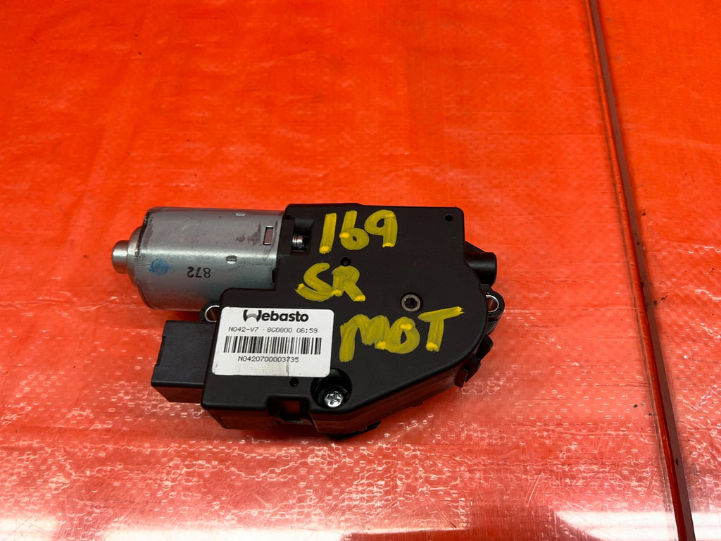 08 15 INFINITI G37 2D COUPE   SUNROOF MOONROOF SLIDING ROOF   MOTOR   OEM #1690