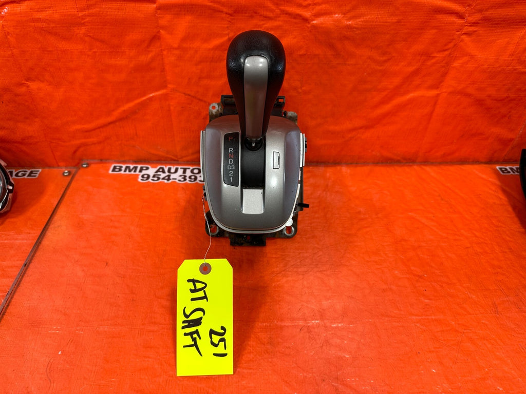 10 12 HONDA ACCORD   AUTOMATIC TRANSMISSION SHIFTER / GEAR SELECTOR   OEM #2510