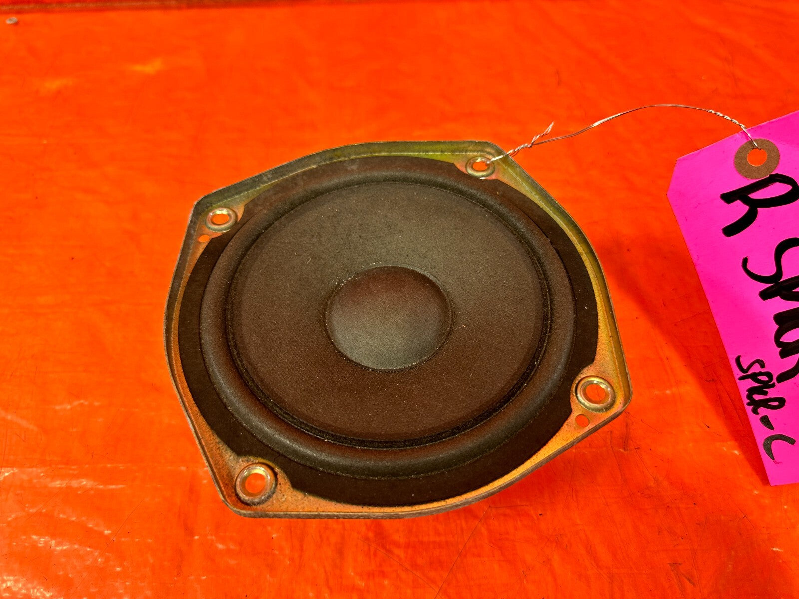 04 08 NISSAN 350Z CONVERTIBLE   REAR SPEAKER   NON BOSE MODEL   OEM #2624
