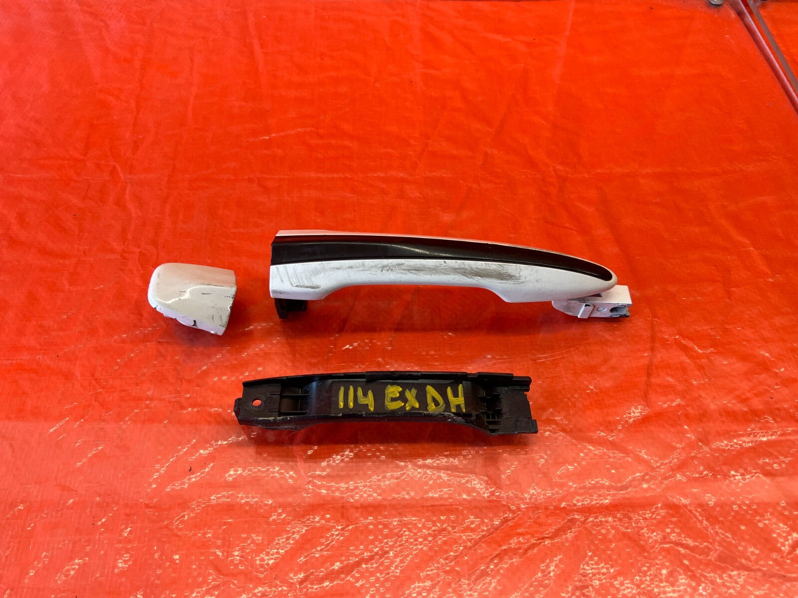14 20 INFINITI Q50   DRIVER LEFT REAR EXTERIOR DOOR HANDLE W/ CAP AND BASE OEM0
