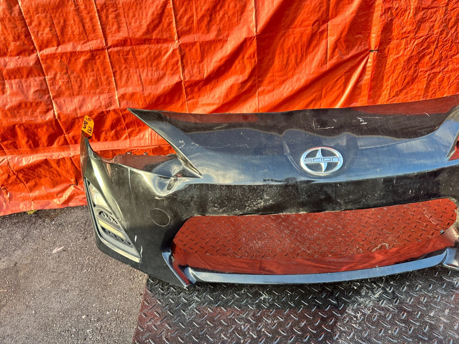 13 16 SCION FRS   FRONT BUMPER COVER   W/ FOG LIGHT TRUN SIGNALS   OEM #2935