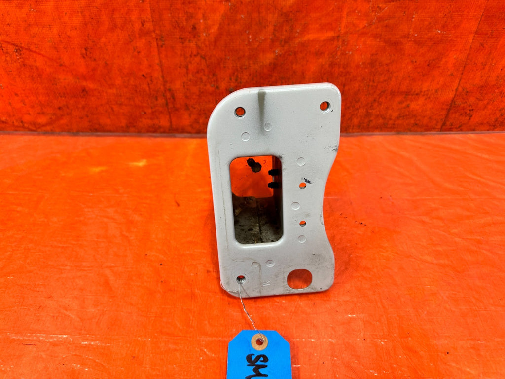 12 14 HYUNDAI GENESIS COUPE BK2 2.0L LEFT FRONT CRASH BAR BEAM BRACKET OEM 3252
