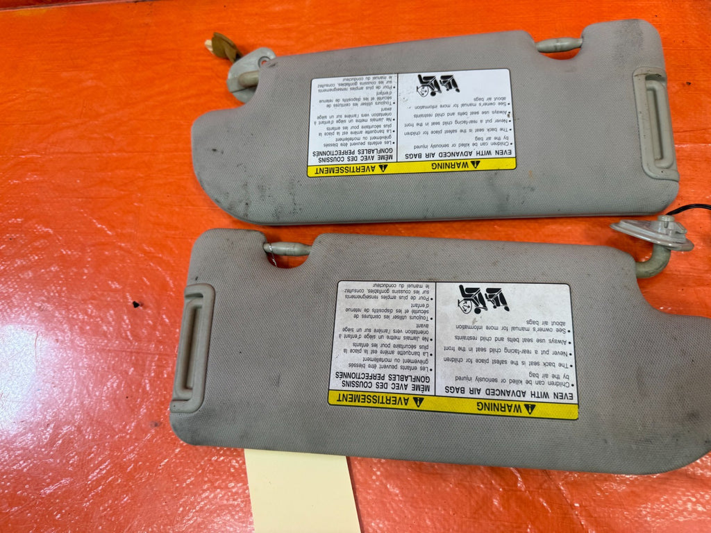08 15 INFINITI G37 & Q60 2D COUPE   LEFT AND RIGHT SUN VISORS PAIR SET   OEM 3283