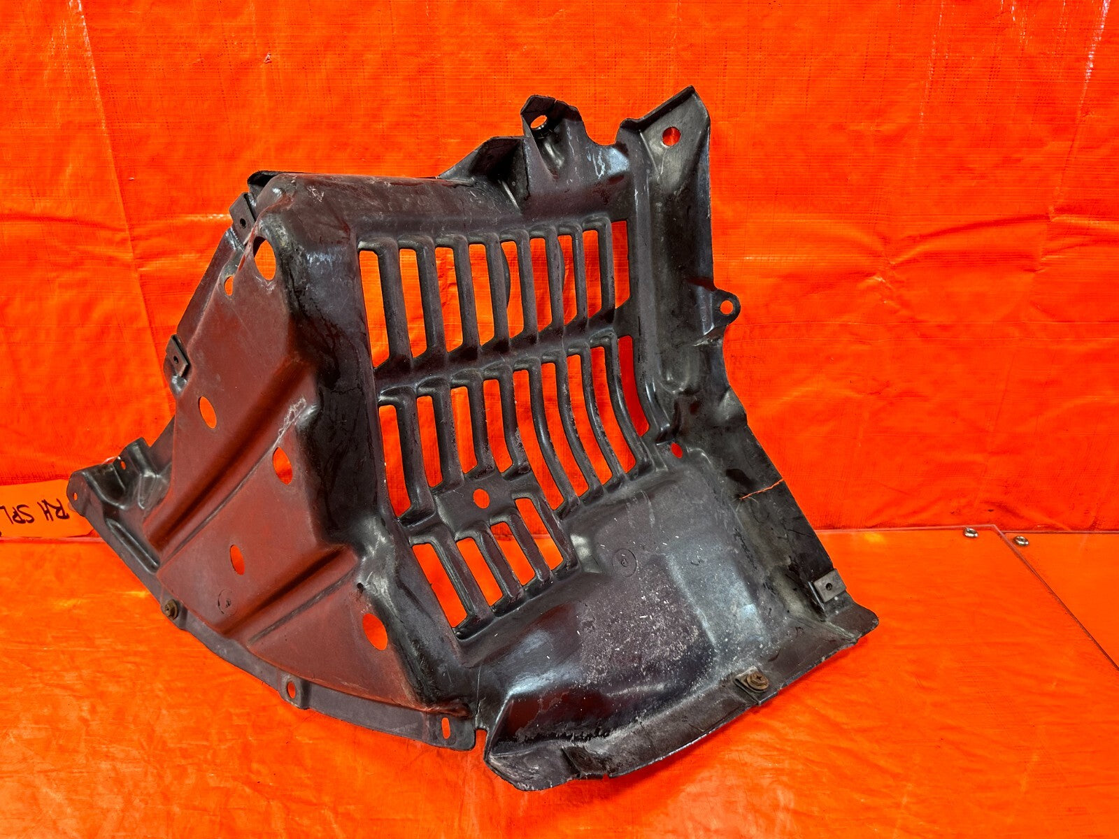 92 96 LEXUS SC300   FENDER LINER SPLASH SHIELD PASSENGER RIGHT FRONT   OEM #2769