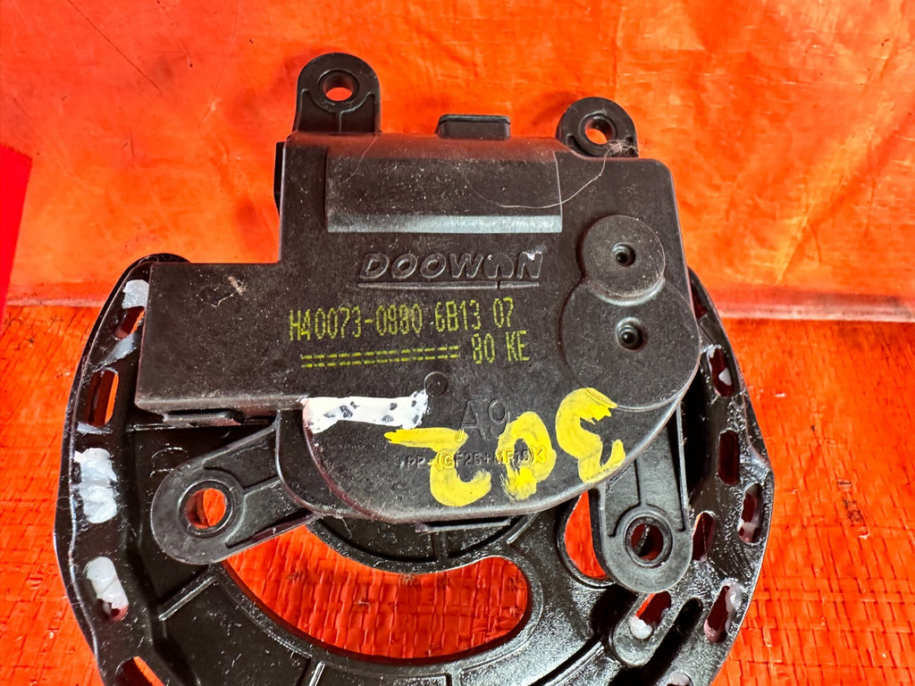 10 16 HYUNDAI GENESIS COUPE   AC HEATER BLEND DOOR ACTUATOR FLAP H40073 0880 3021