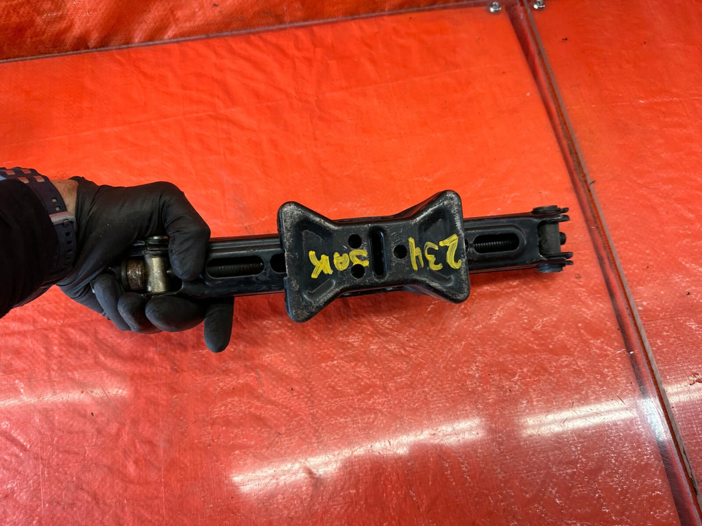 04 08 ACURA TL   SPARE TIRE PANTOGRAPH / SCISSOR JACK   OEM FACTORY #2343