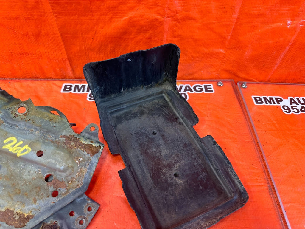 06 11 HONDA CIVIC   BATTERY TRAY AND PLASTIC COMBO   OEM OE #2604
