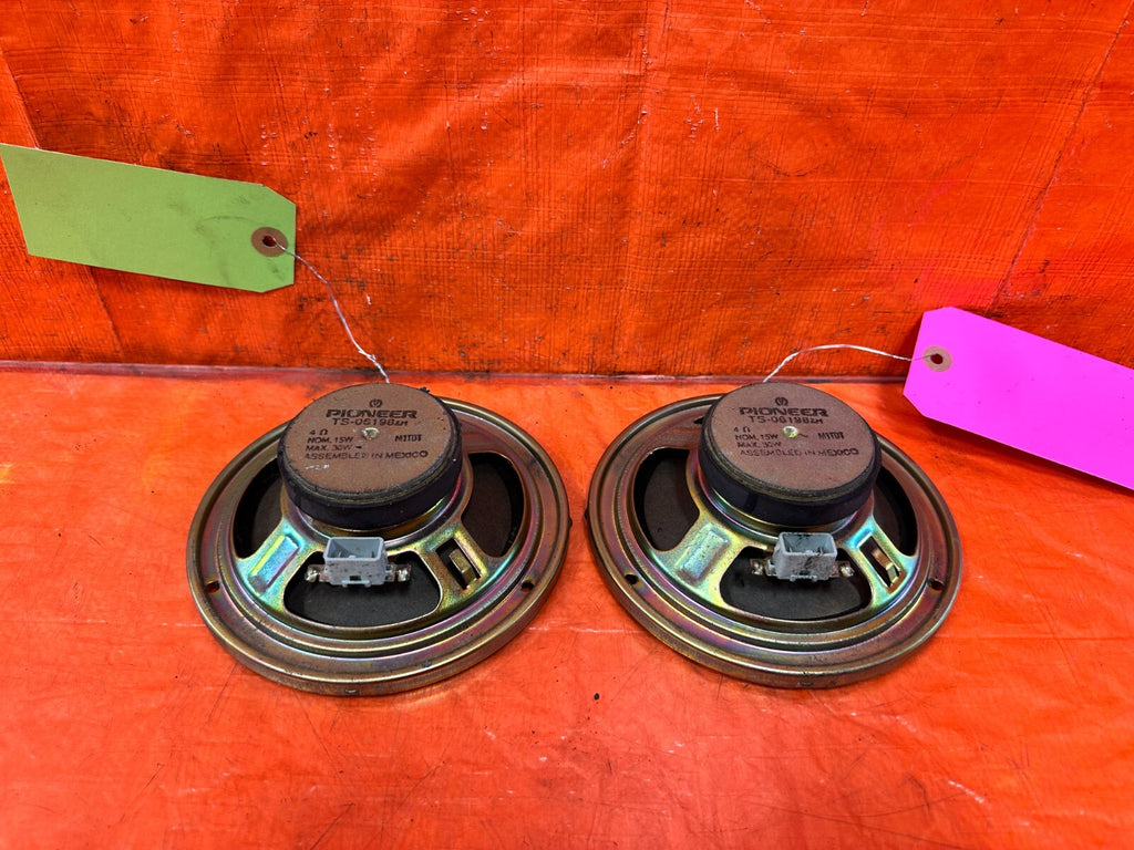 96 00 HONDA CIVIC   PIONEER BRAND   LEFT AND RIGHT TS 06198   SPEAKERS OEM 2971