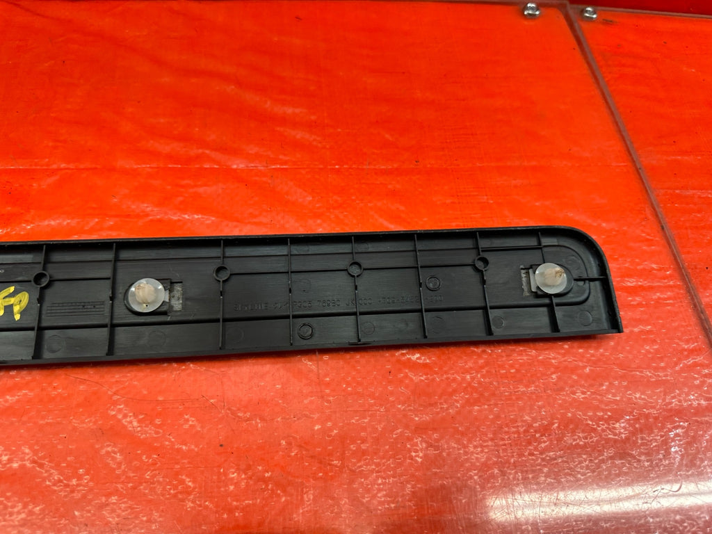 07 13 INFINITI G35 SEDAN FRONT LEFT RIGHT FLOOR PILLAR DOOR SILL SCUFF PLATE 19210