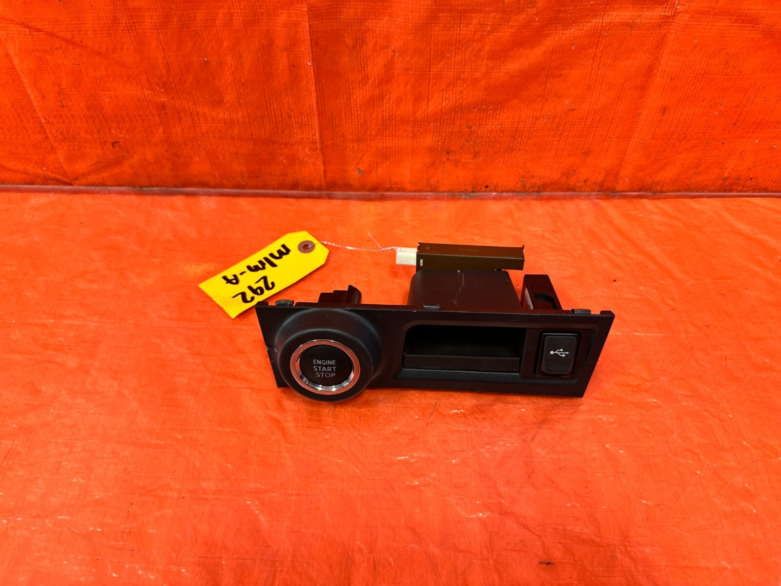 17 20 SUBARU BRZ   ENGINE PUSH START BUTTON W/ BEZEL & USB INPUT   OEM #2920