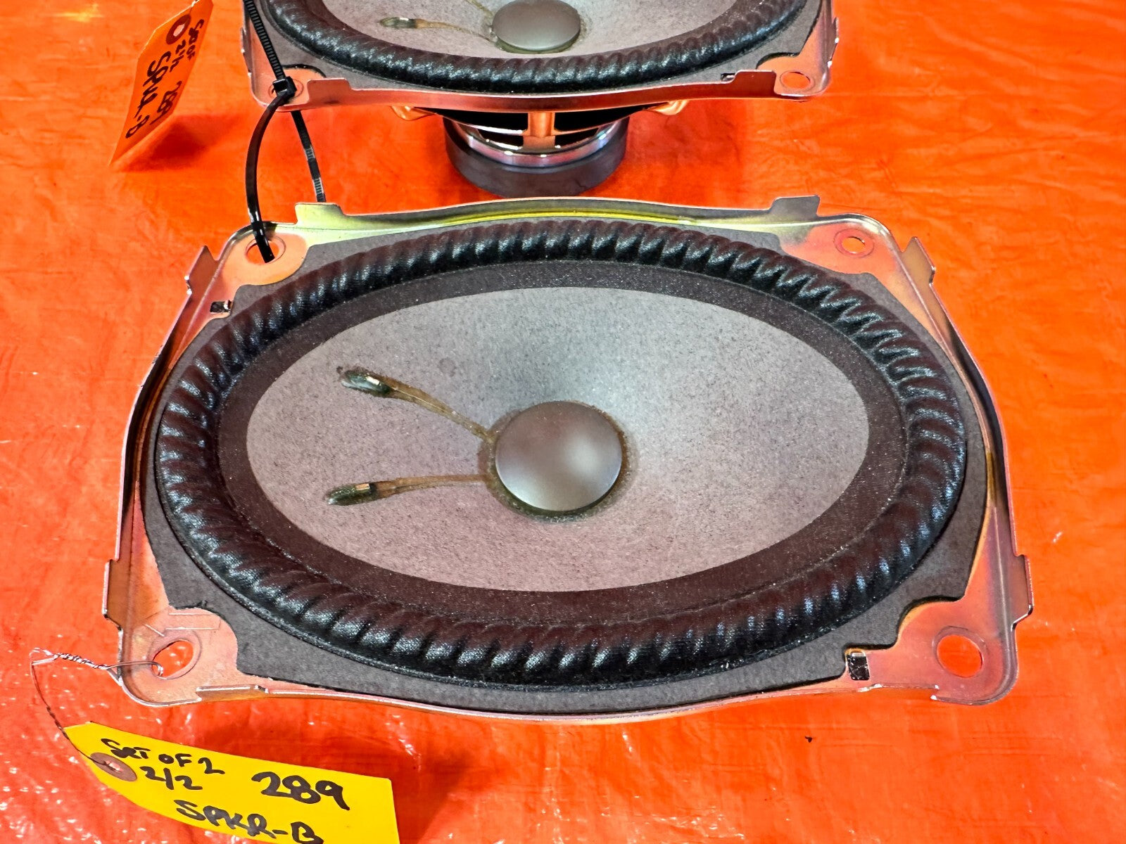 17 20 INFINITI Q60   LEFT & RIGHT REAR SPEAKERS   BOSE MODEL   OEM #2892