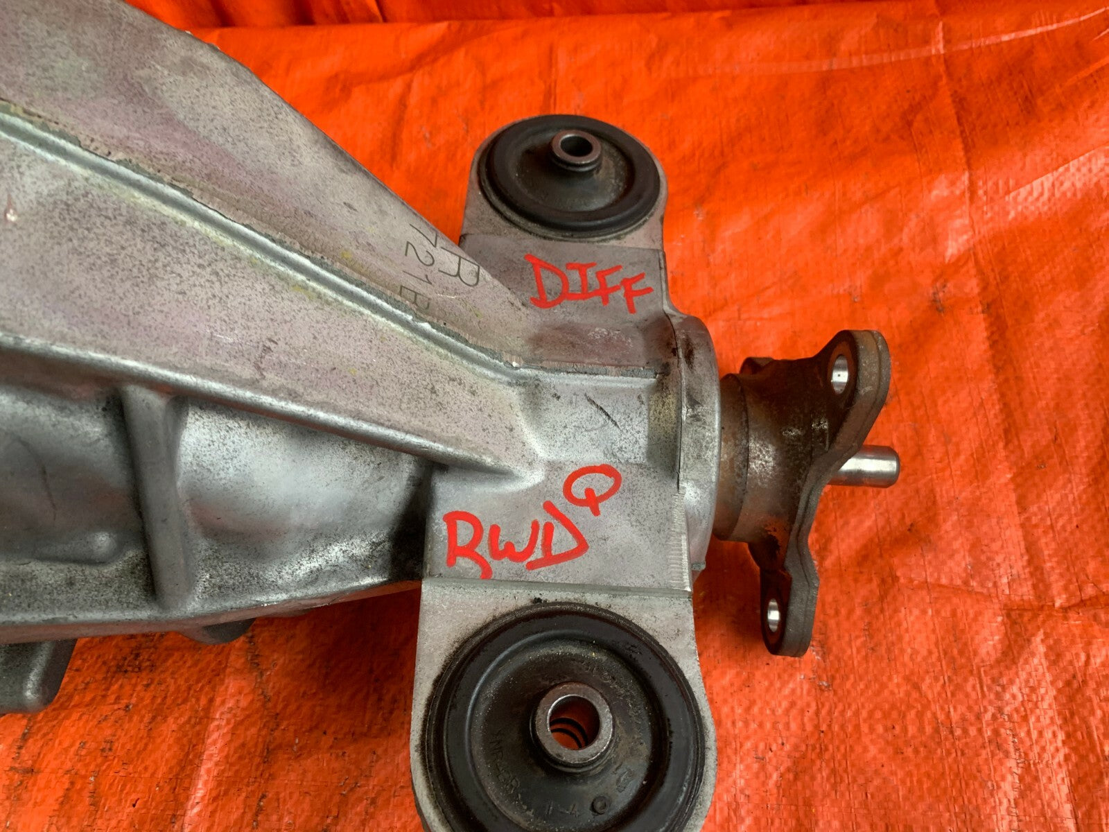 OEM 2016   2018 INFINITI Q50 REAR WHEEL DRIVE DIFFERENTIAL DIFF CARRIER PUMPKIN4