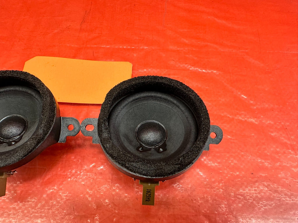 14 20 INFINITI Q50 LEFT AND RIGHT FRONT INTSIDE THE DOOR PANEL SPEAKERS OEM #2226