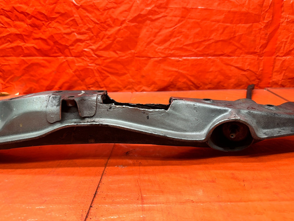 92 96 HONDA PRELUDE FRONT SUBFRAME CROSSMEMBER FRONT HALF W/ RODS   OEM #33214