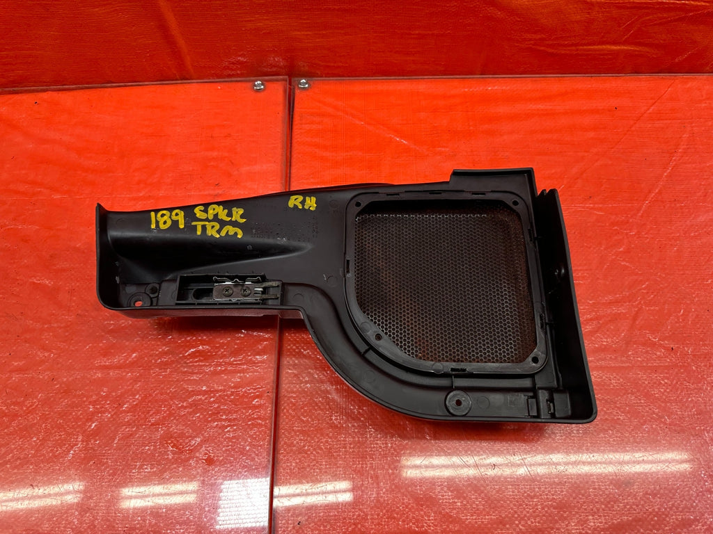 90 93 ACURA INTEGRA 2D   CARGO COVER PRIVACY TRIM   LEFT SIDE BLACK   OEM #18913