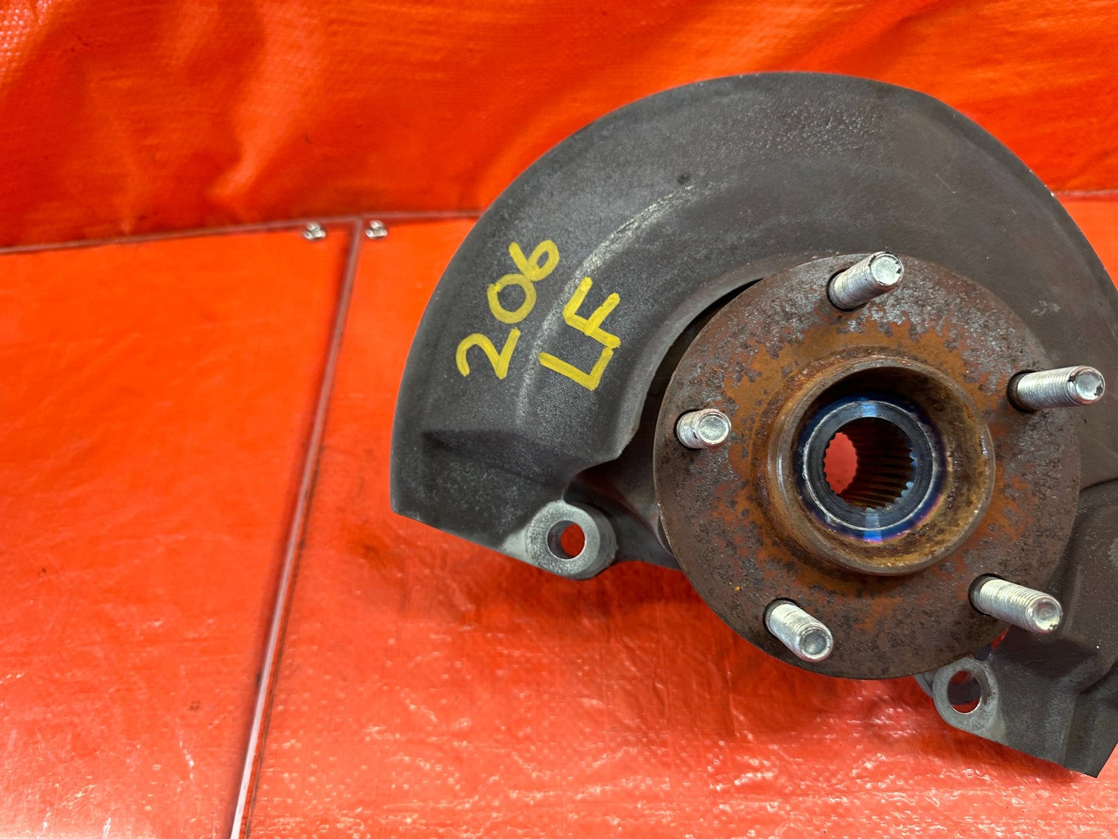 08 15 LANCER EVOLUTION X EVO 10   DRIVER LEFT FRONT SPINDLE KNUCKLE HUB OEM 2067